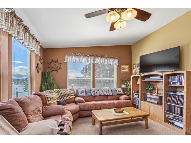 10934 Rattlesnake Ln, House other with 3 bedrooms, 2 bathrooms and 2 parking in Unity OR | Image 11