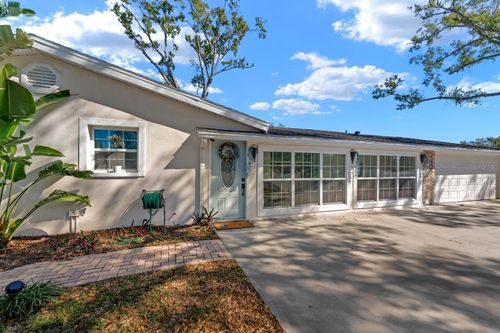 8644 May Cir, Tampa, FL, 33614-1718 | Card Image