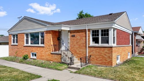 12558 S Stewart Ave, Chicago, IL, 60628-7231 | Card Image