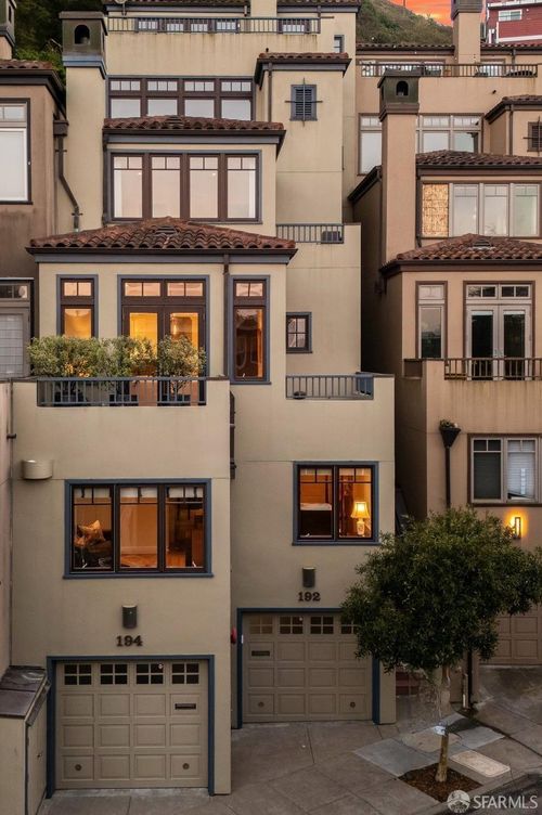192 Graystone Ter, San Francisco, CA, 94114-2116 | Card Image