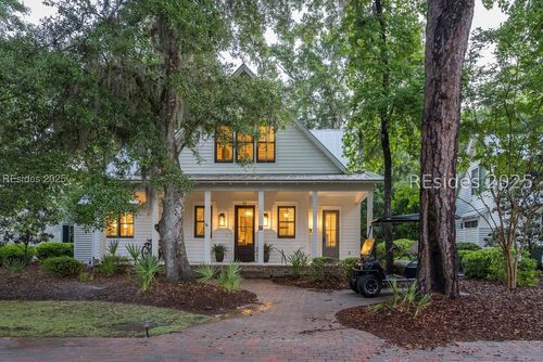 11 Cobalt Ln, Bluffton, SC, 29910-8327 | Card Image