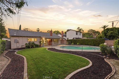 8828 Collett Ave, North Hills, CA, 91343-4826 | Card Image