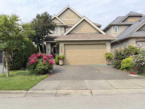 7227 199a St, Langley, BC, V2Y3J2 | Card Image
