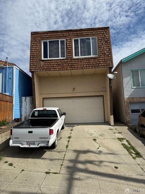 324 Railroad Ave, South San Francisco, CA, 94080-4706 | Card Image