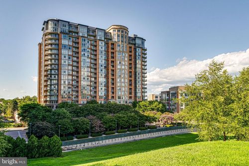 apt-316-8220 Crestwood Heights Dr, MCLEAN, VA, 22102-3124 | Card Image