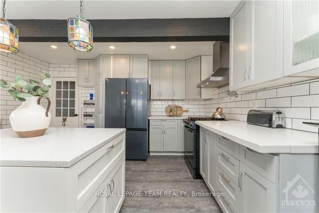 220 Vances Side Rd, House other with 4 bedrooms, 5 bathrooms and 8 parking in Dunrobin ON | Image 13