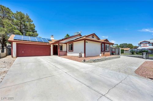 5876 Tippin Dr, Las Vegas, NV, 89130-1922 | Card Image