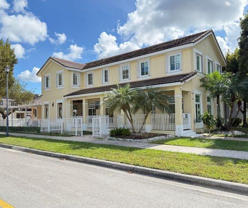 0-27037 Sw 142nd Ave, Homestead, FL, 33032-8838 | Card Image