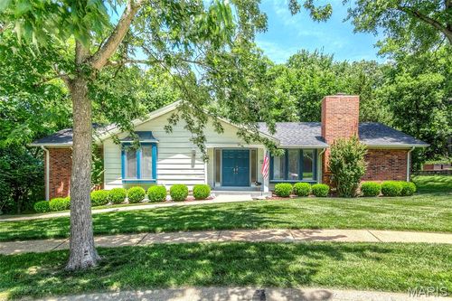 501 Clayworth Dr, Ballwin, MO, 63011-4005 | Card Image