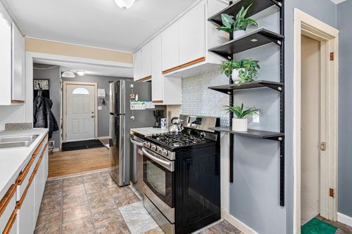 5306 Queen Ave N, Brooklyn Center, MN, 55430-2946 | Card Image