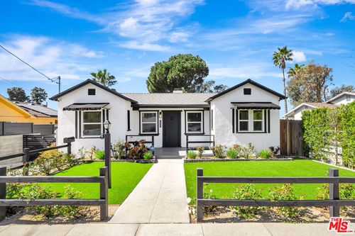 front-hous-10509 Wilsey Ave, Tujunga, CA, 91042-1640 | Card Image