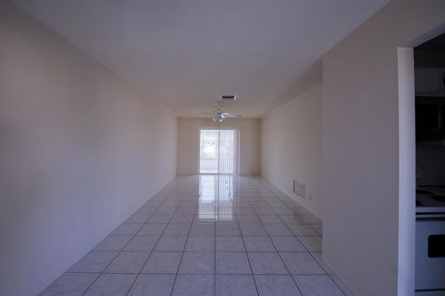 apt-202-2102 Ne 1st Way, Boynton Beach, FL, 33435-2323 | Card Image