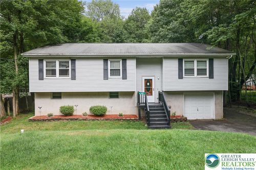 108 Moccasin Trl, Pocono Lake, PA, 18347-8042 | Card Image