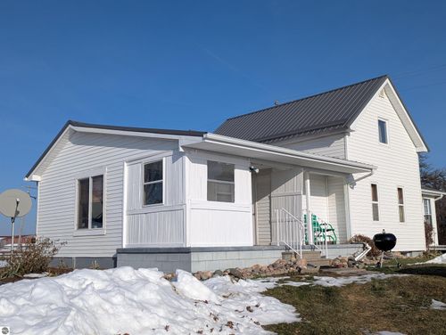 1445 Reed Road, Sterling, MI, 48659 | Card Image