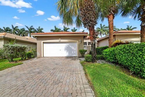 9675 Crescent View Dr N, Boynton Beach, FL, 33437-5929 | Card Image