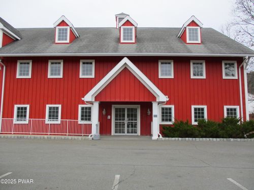 ste-3-111 Wheatfield Dr, Milford, PA, 18337-7837 | Card Image