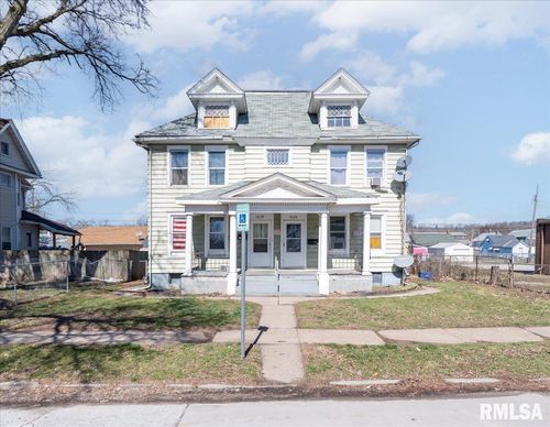 1636 W 3rd St, Davenport, IA, 52802-1138 | Card Image