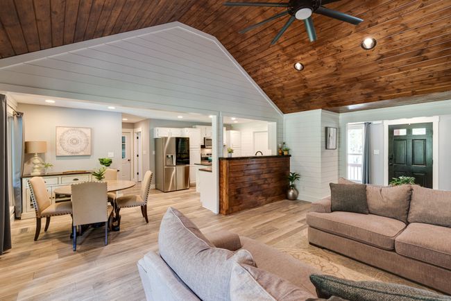 634 Longbranch Rd, House other with 3 bedrooms, 2 bathrooms and 8 parking in Hohenwald TN | Image 6