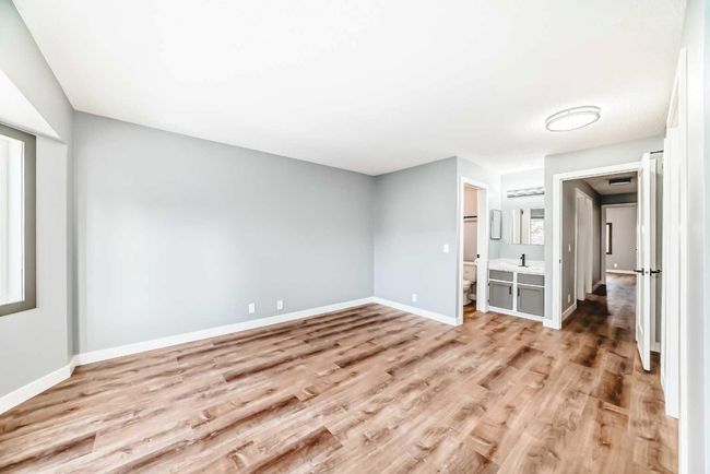 11 Cedargrove Way Sw, House other with 4 bedrooms, 3 bathrooms and 2 parking in Calgary AB | Image 7