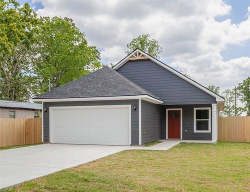905 A W Virginia St, Navasota, TX, 77868-3405 | Card Image