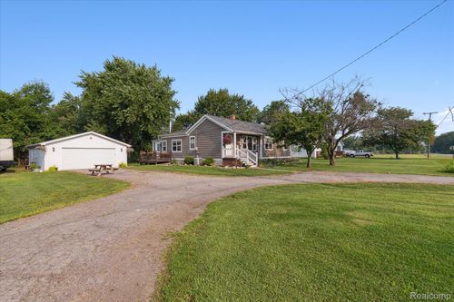 3945 Mentel Rd, Monroe, MI, 48162-9316 | Card Image
