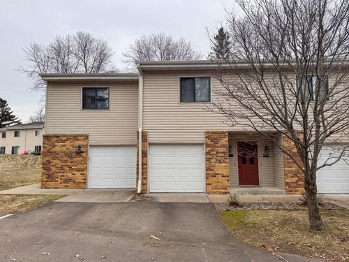17562 Pond Cir, Eden Prairie, MN, 55346-4152 | Card Image