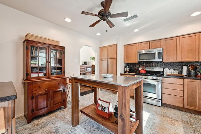 4711 Fieldstone Dr, House other with 4 bedrooms, 2 bathrooms and 4 parking in Austin TX | Image 12