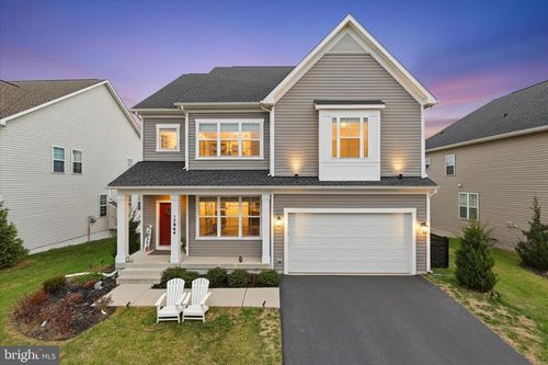 17964 Ridgewood Pl, ROUND HILL, VA, 20141-3542 | Card Image