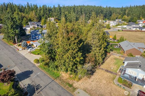 24 Malabar Dr, Camano Island, WA, 98282 | Card Image