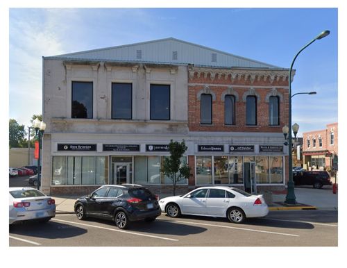 156 W State St, SYCAMORE, IL, 60178-1417 | Card Image