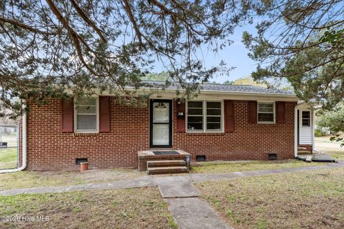 207 S Cherry Ln, Windsor, NC, 27983-2150 | Card Image