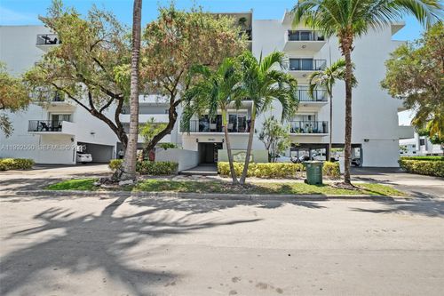 apt-506-3642 Ne 171st St, North Miami Beach, FL, 33160-3011 | Card Image
