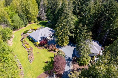 7190 Hase Pl, Lantzville, BC, V0R2H0 | Card Image
