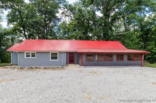 132 S Garrison Hollow Rd, Salem, IN, 47167-7570 | Card Image