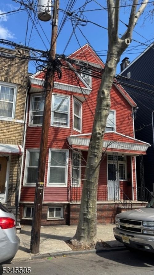 267 New York Ave, Newark, NJ, 07105-2616 | Card Image