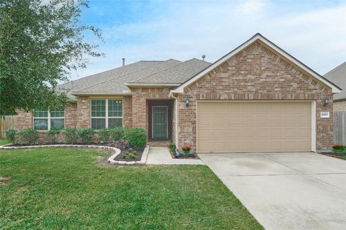 24511 Emerald Pool Falls Dr, Tomball, TX, 77375-5367 | Card Image