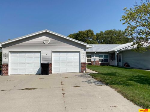 408-402 W Pine St, West Point, NE, 68788-2137 | Card Image