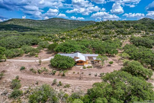 1482 Flatrock Cir, Leakey, TX, 78873 | Card Image