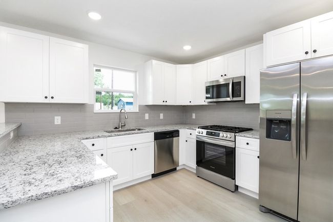 804 Bell St, House other with 3 bedrooms, 2 bathrooms and 2 parking in Coleman TX | Image 8