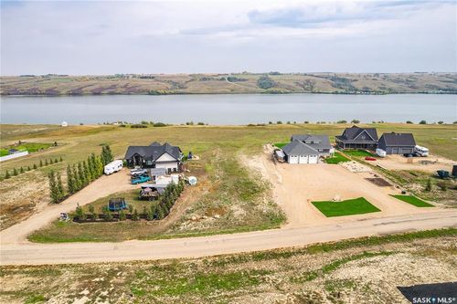 71 Sunrise Dr S, Skyview Estates, SK, S7C0A6 | Card Image
