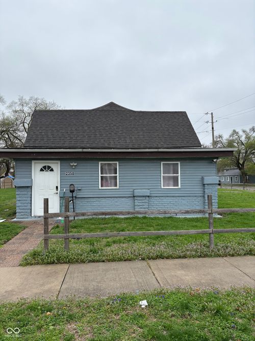 2358 Hovey St, Indianapolis, IN, 46218-3441 | Card Image