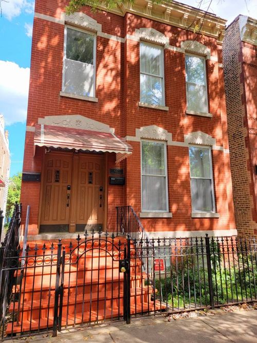 2-837 N Winchester Ave, Chicago, IL, 60622-4936 | Card Image