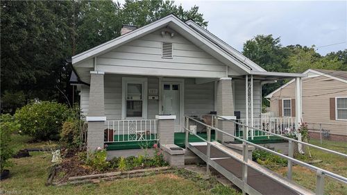 1031 Elwood St, Burlington, NC, 27217-6027 | Card Image