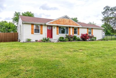 386 Ocala Dr, House other with 3 bedrooms, 2 bathrooms and 1 parking in Nashville TN | Image 2