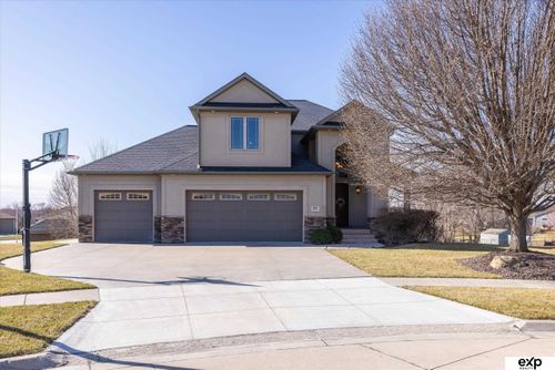 907 Ridge Road Pl, Hickman, NE, 68372-1418 | Card Image