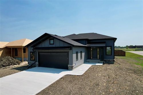 47 Oak Meadow Dr, Oakbank, MB, R5N0R3 | Card Image