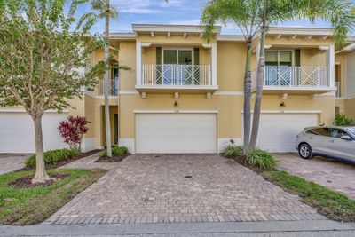 1120 Piccadilly Street, Townhouse with 3 bedrooms, 2 bathrooms and null parking in Palm Beach Gardens FL | Image 2