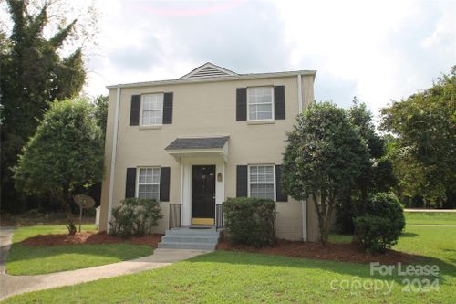 apt-27-2108 Broad St, Camden, SC, 29020-2447 | Card Image