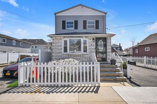 187 Memphis Ave, S Floral Park, NY, 11001-3548 | Card Image