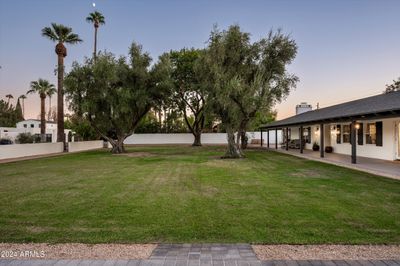 88 N Country Club Drive, House other with 5 bedrooms, 7 bathrooms and null parking in Phoenix AZ | Image 3